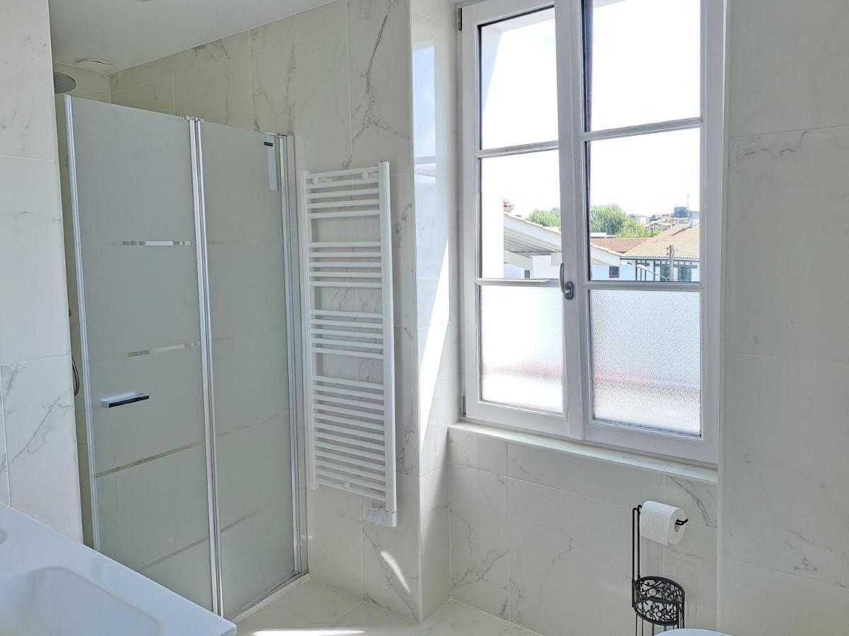 Superbe Appartement T3 Au Centre Plage .Parking Hendaye Bagian luar foto